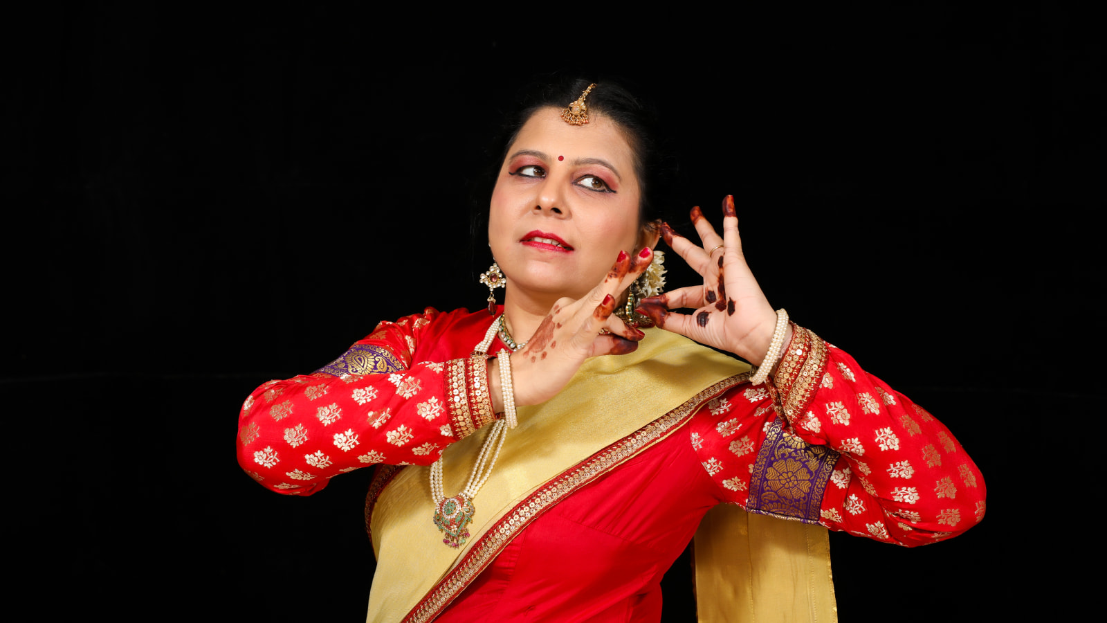 Sheetal Mavlankar Natawari Dancer of Jankiprasad Kathak Gharana of Banaras